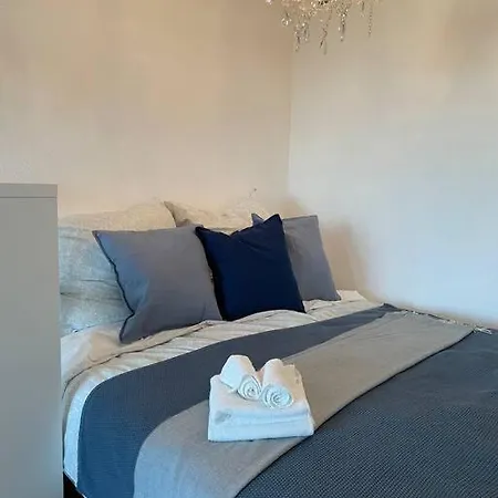 Cosy Uber Den Dachern Von Apartment *